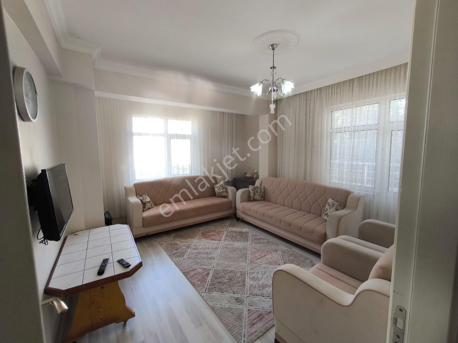 Silivri Cumhuriyet Mahallesi'nde Satılık 3+1 Daire - Görsel 2