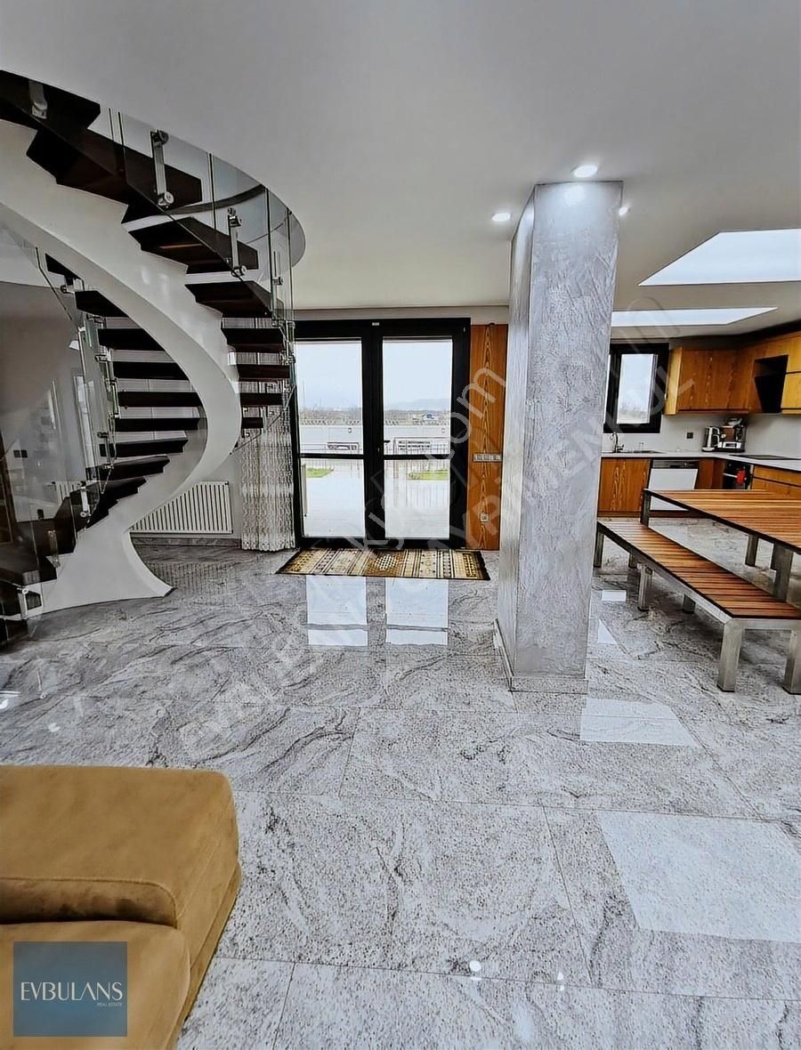 Foça Da 4450 M2 Arazi İçinde Ultra Lüx 6+1 Malikane - Görsel 4