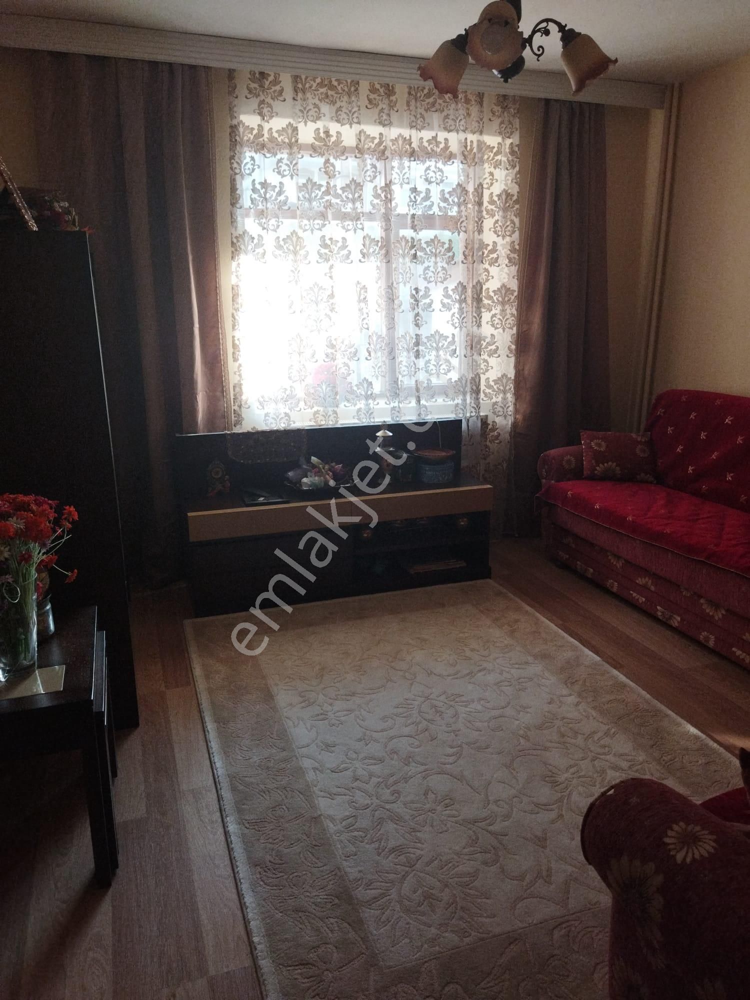 Mudurnu Hızırfakı Mh.de 3 Katlı Betonerme Bahçeli Satılık Ev - Görsel 12