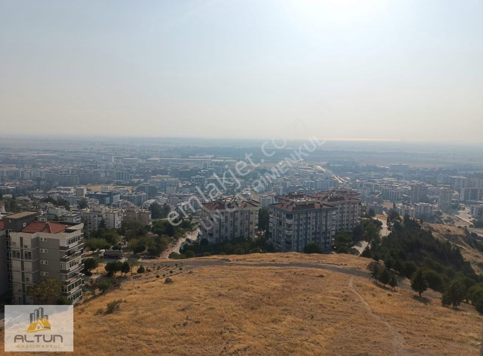 İzmir Çiğli Evka 5'te Satılık 3+1 Daire