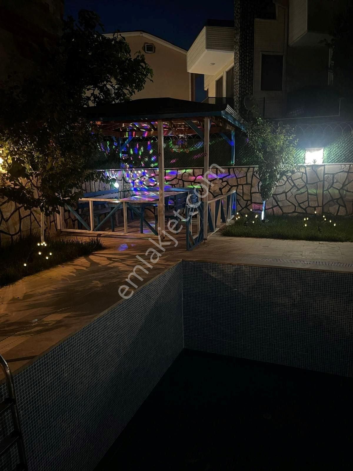 Tekirdağ Marmaraereğlisi Çeşmeli Mah. Satılık 5+1 Havuzlu Villa - Görsel 13