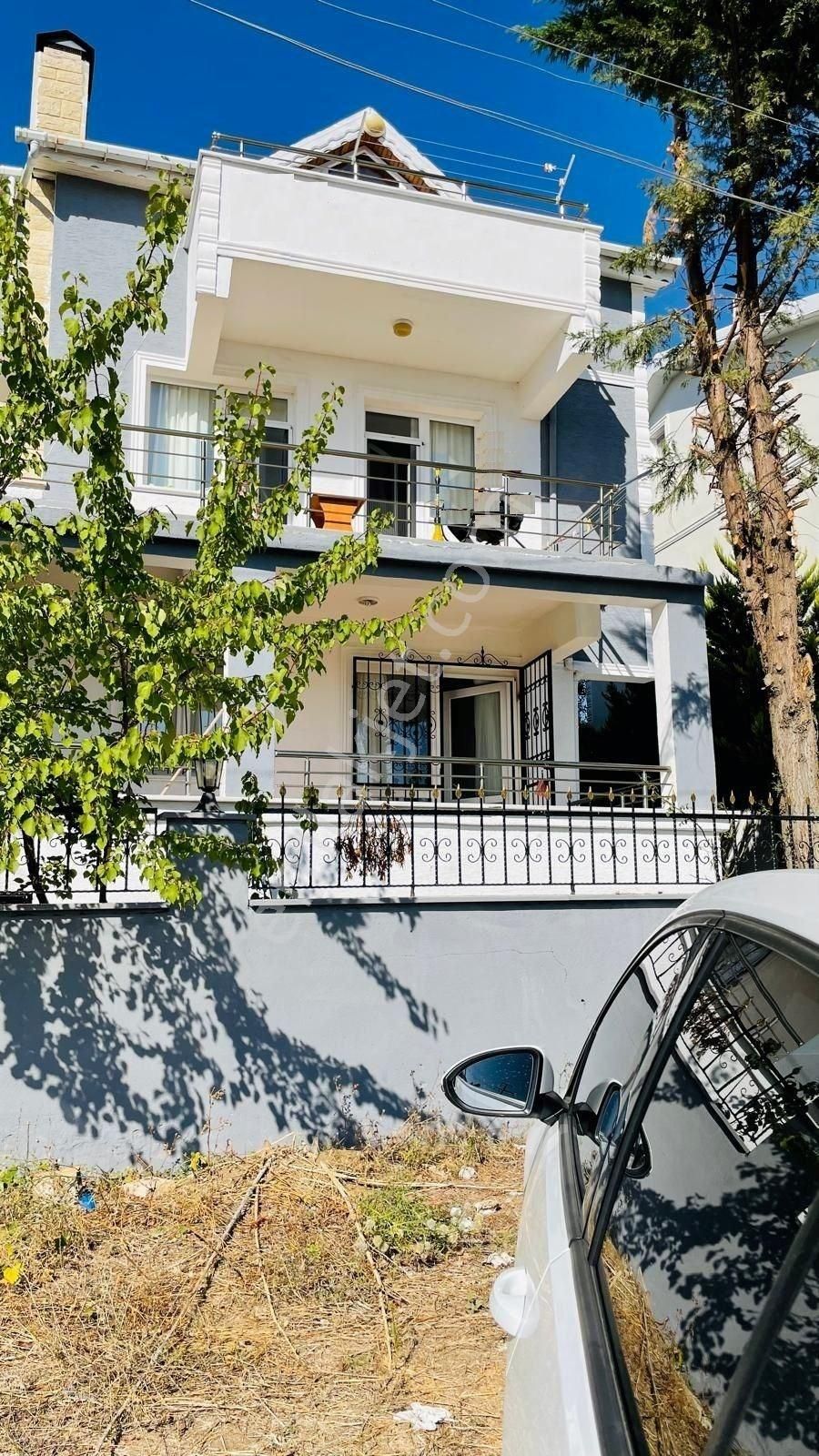 Tekirdağ Marmaraereğlisi Çeşmeli Mah. Satılık 5+1 Havuzlu Villa - Görsel 18