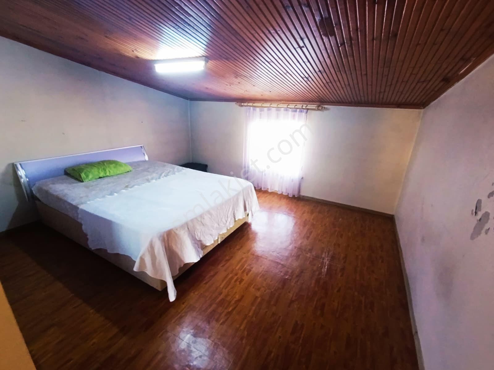 Seba'da Sefaköy Merkezde 2+1 100m2 Metroböse Yakın Eşyalı Daire