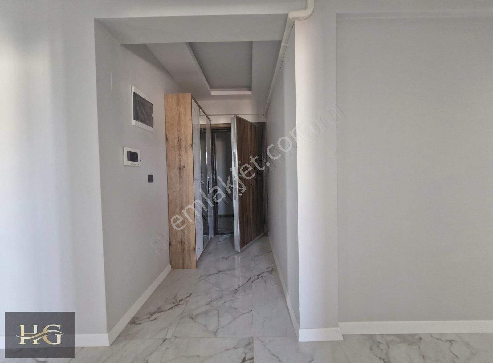 Menemen Merkezde, Kapalı Mutfaklı Satılık Fırsat 2+1 Daire - Görsel 3