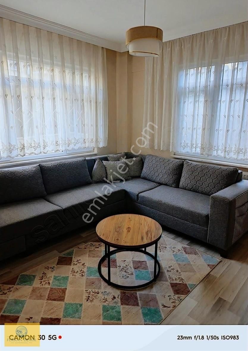 Furkan Demir'den Gölcük Dumlupınar Merkez'de 2+1 Eşyalı Kiralık