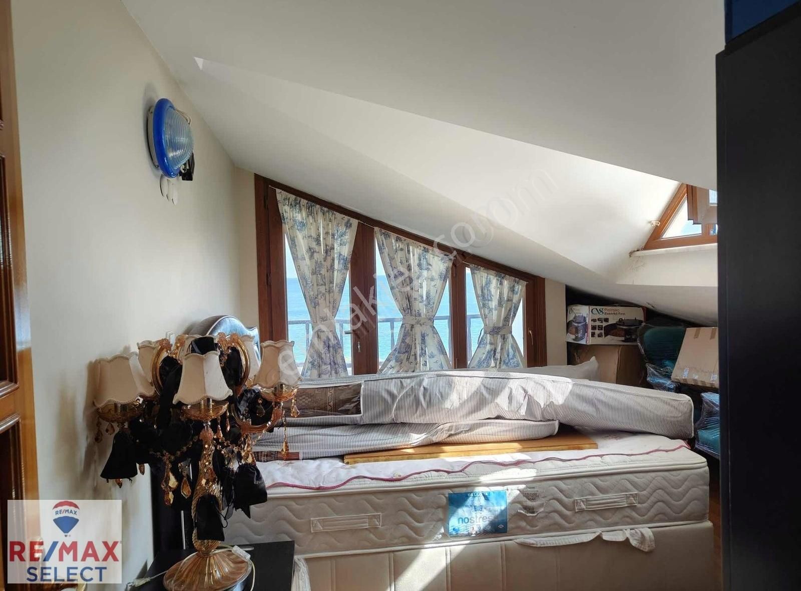 Silivri'de Panoramik Deniz Manzaralı 6+1 Mustakil Villa - Görsel 27