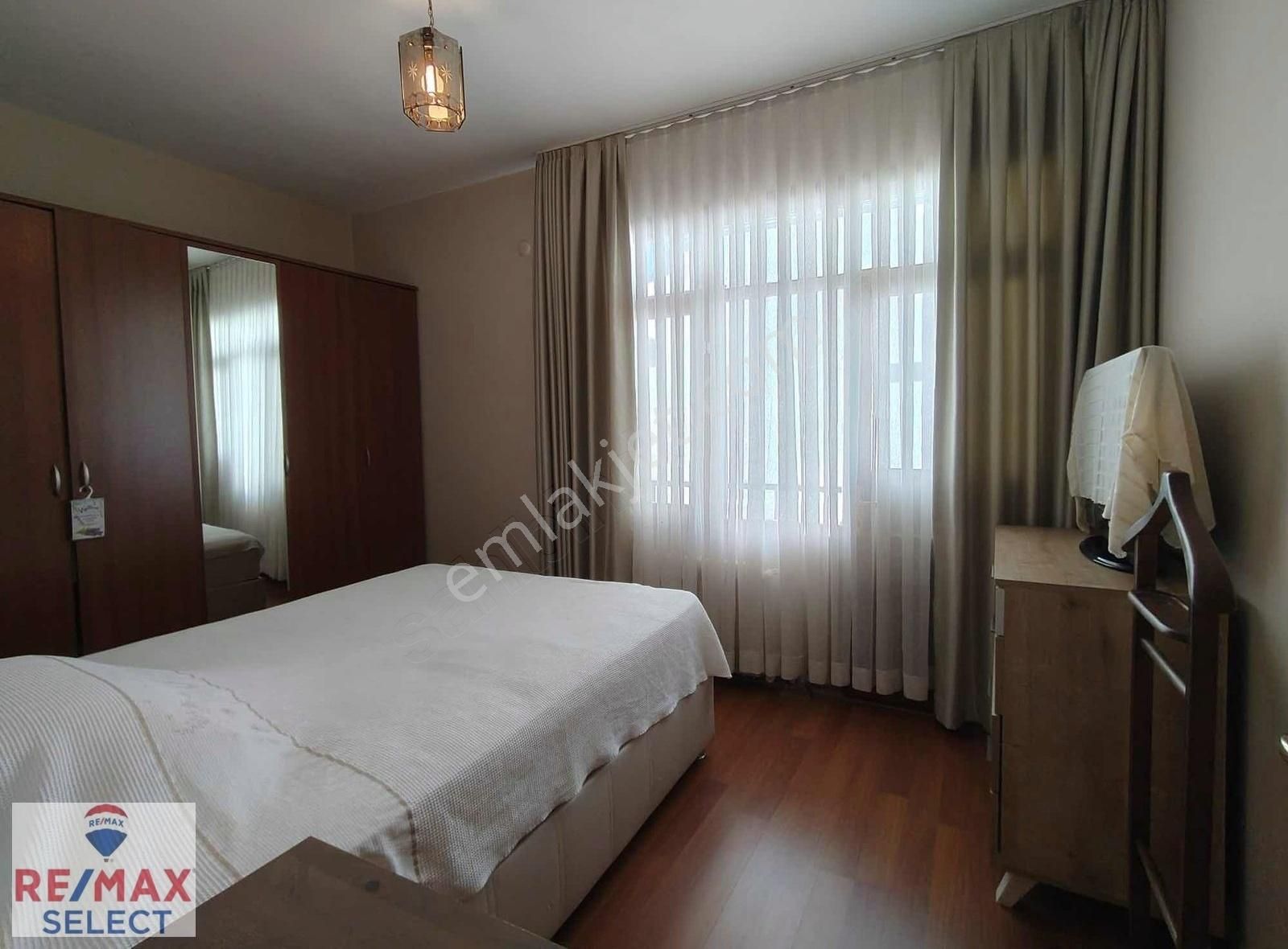 Silivri'de Panoramik Deniz Manzaralı 6+1 Mustakil Villa - Görsel 33