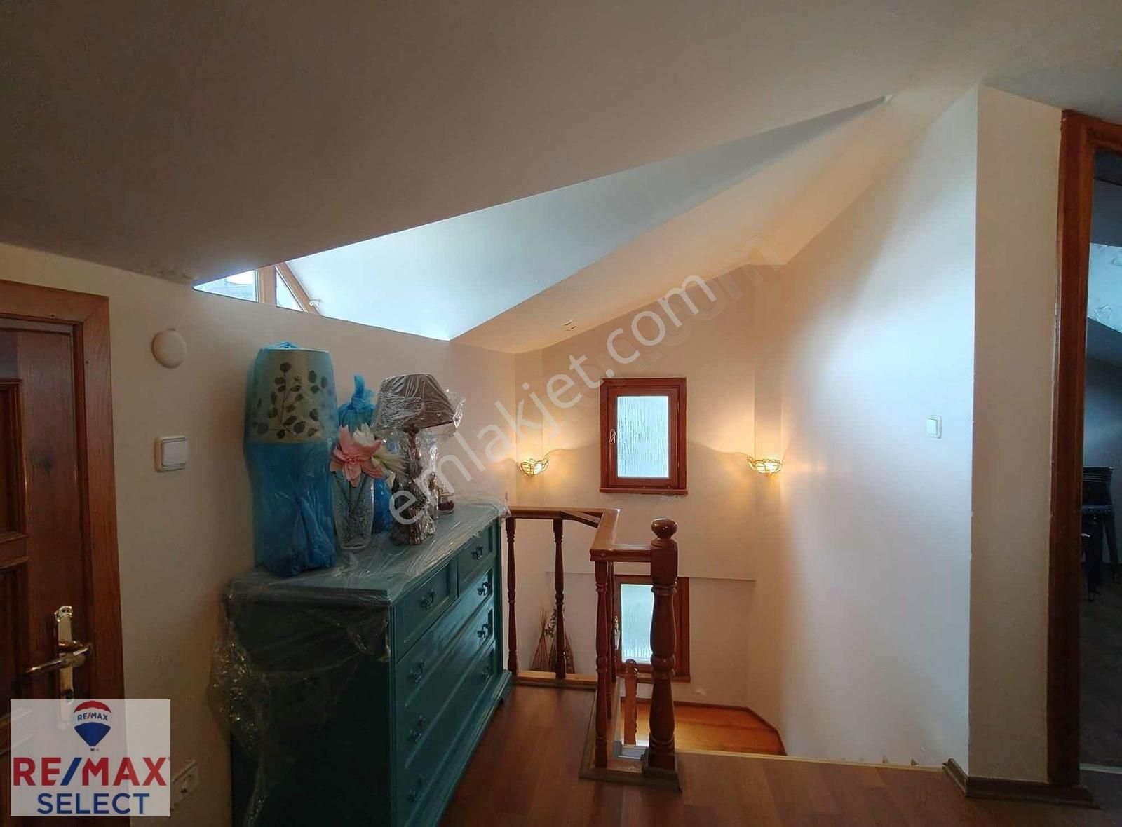 Silivri'de Panoramik Deniz Manzaralı 6+1 Mustakil Villa - Görsel 29