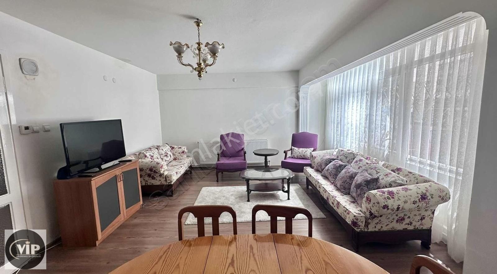 Vip Gayrimenkulden Sahile Yakın Boş Bakımlı Özel Bahçeli 3+1