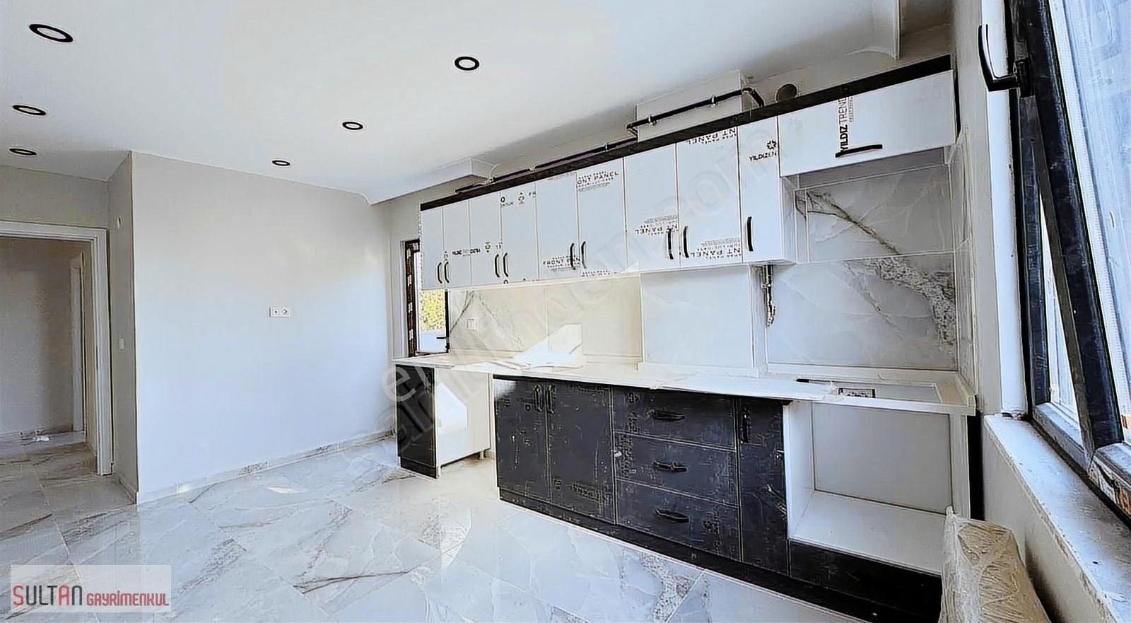 Sultan Gayrımenkul'den Bağlarbaşı Ortaokuluna Ykn 3 + 1 Orta Kat - Görsel 12