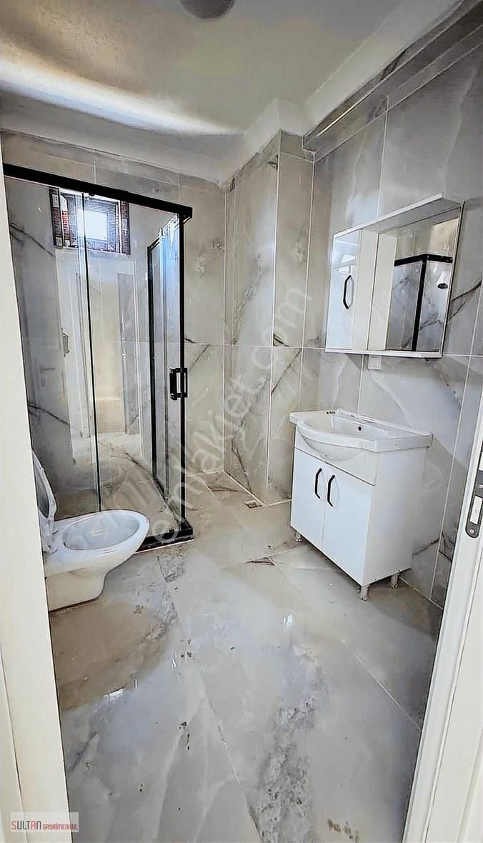 Sultan Gayrımenkul'den Bağlarbaşı Ortaokuluna Ykn 3 + 1 Orta Kat - Görsel 2