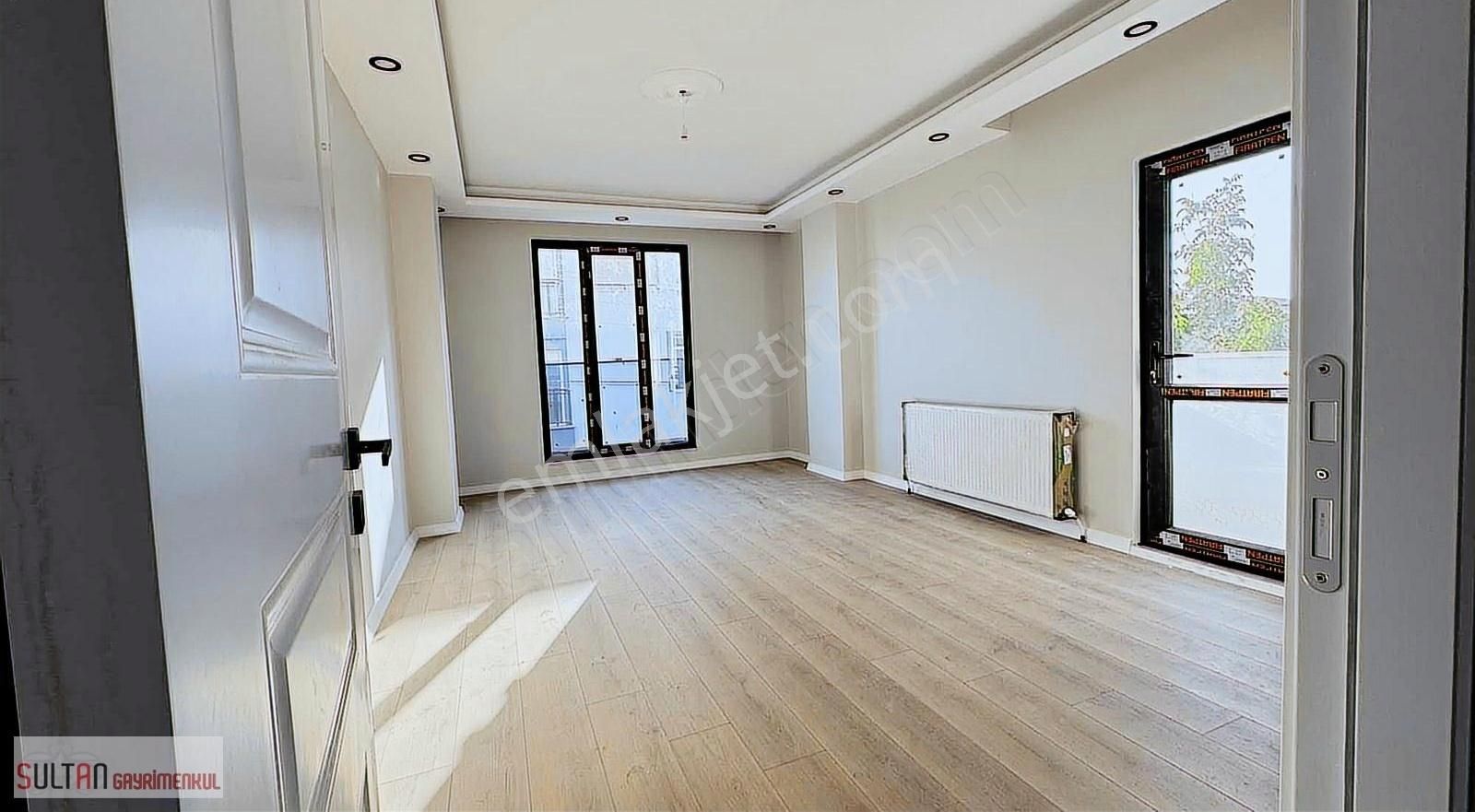 Sultan Gayrımenkul'den Bağlarbaşı Ortaokuluna Ykn 3 + 1 Orta Kat - Görsel 8