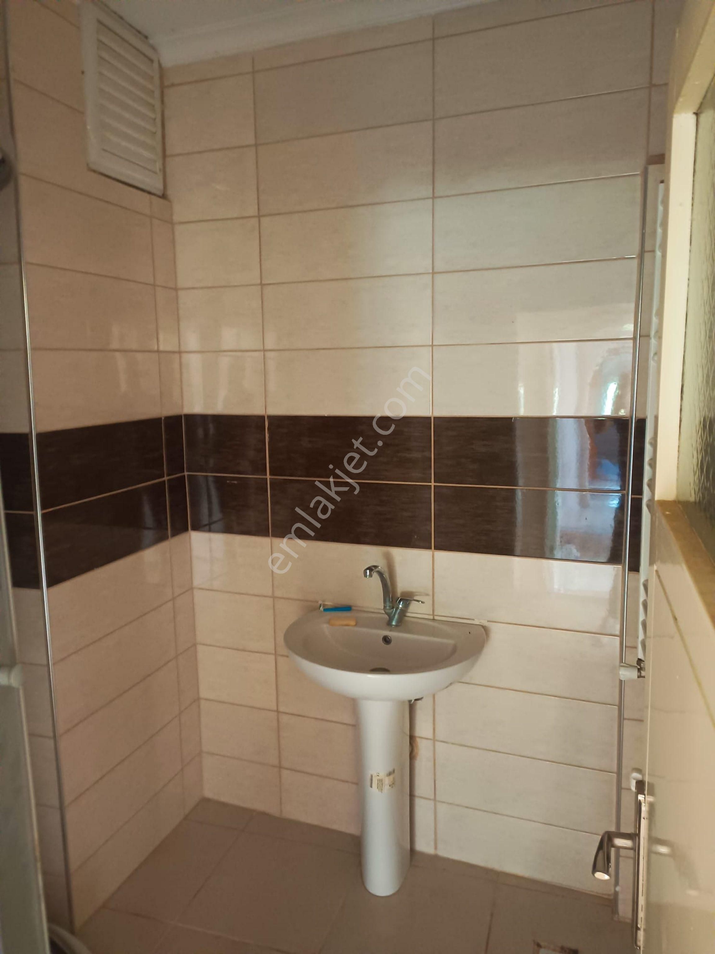 Gül Emlaktan Müstakil 2 Daire+1 Dükkan - Görsel 7