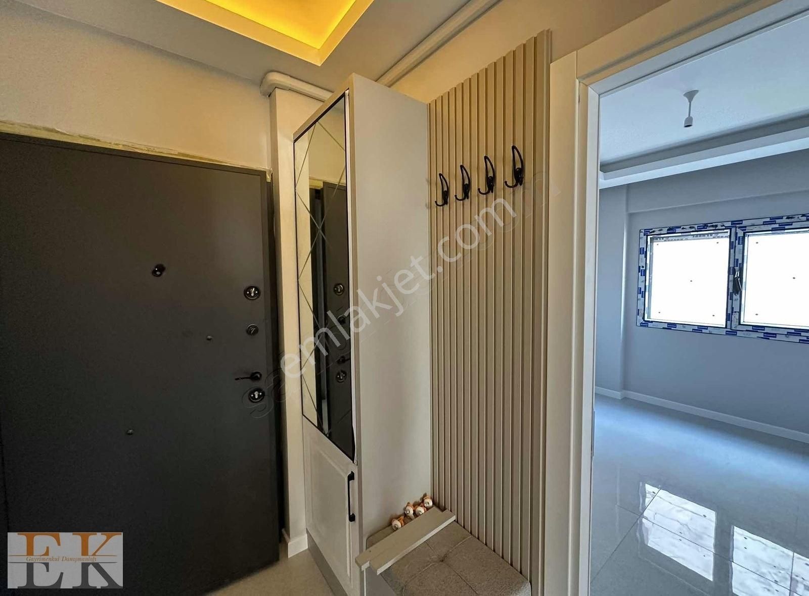 Cumhuriyet Mah Ultra Lüks 2+1 Açık Mutfak Daire
