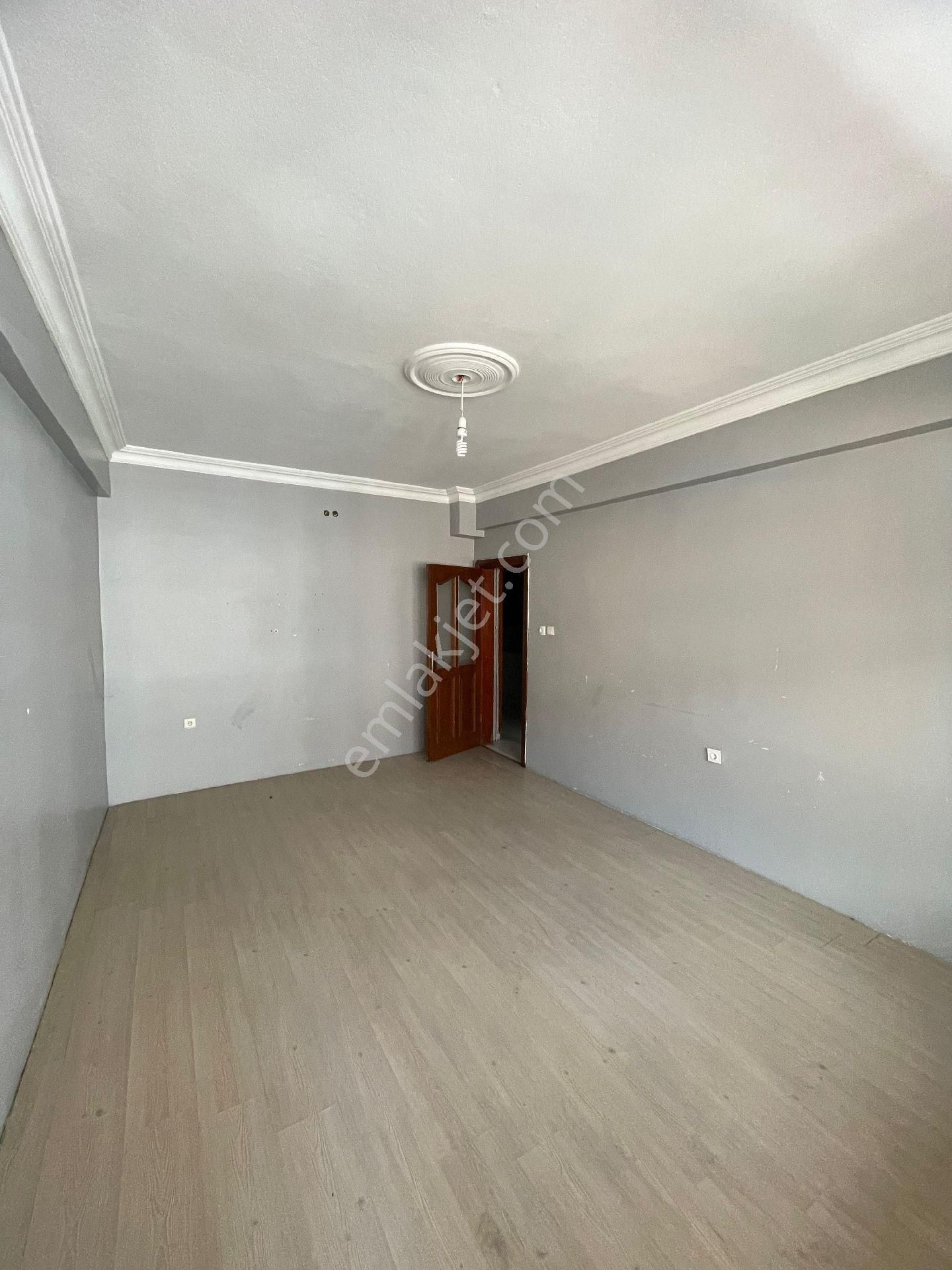 Acil Sahibinden Bağcılar 15 Temmuz Mahallesi'nde Satılık 3+1 Daire Ve %32.55 Bina Hissesi - Görsel 7