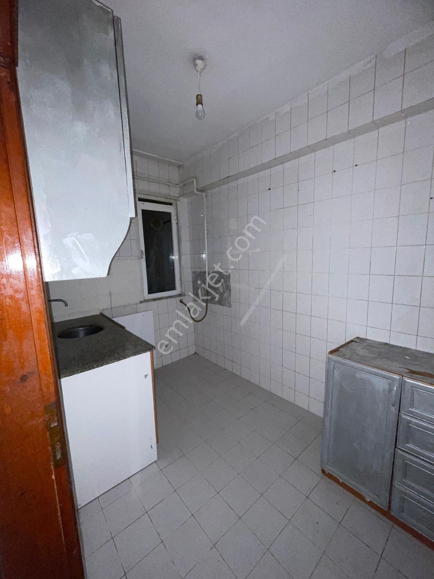 Acil Sahibinden Bağcılar 15 Temmuz Mahallesi'nde Satılık 3+1 Daire Ve %32.55 Bina Hissesi - Görsel 16