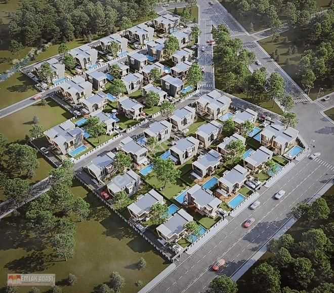 Kuşadası 24 Ay Vade Denize Yakın Havuzlu Lüks Satılık 3+1 Villa