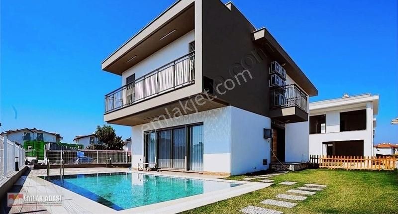 Kuşadası Denize Yakın Ultra Lüks 4+1 Satılık Fırsat Sıfır Villa