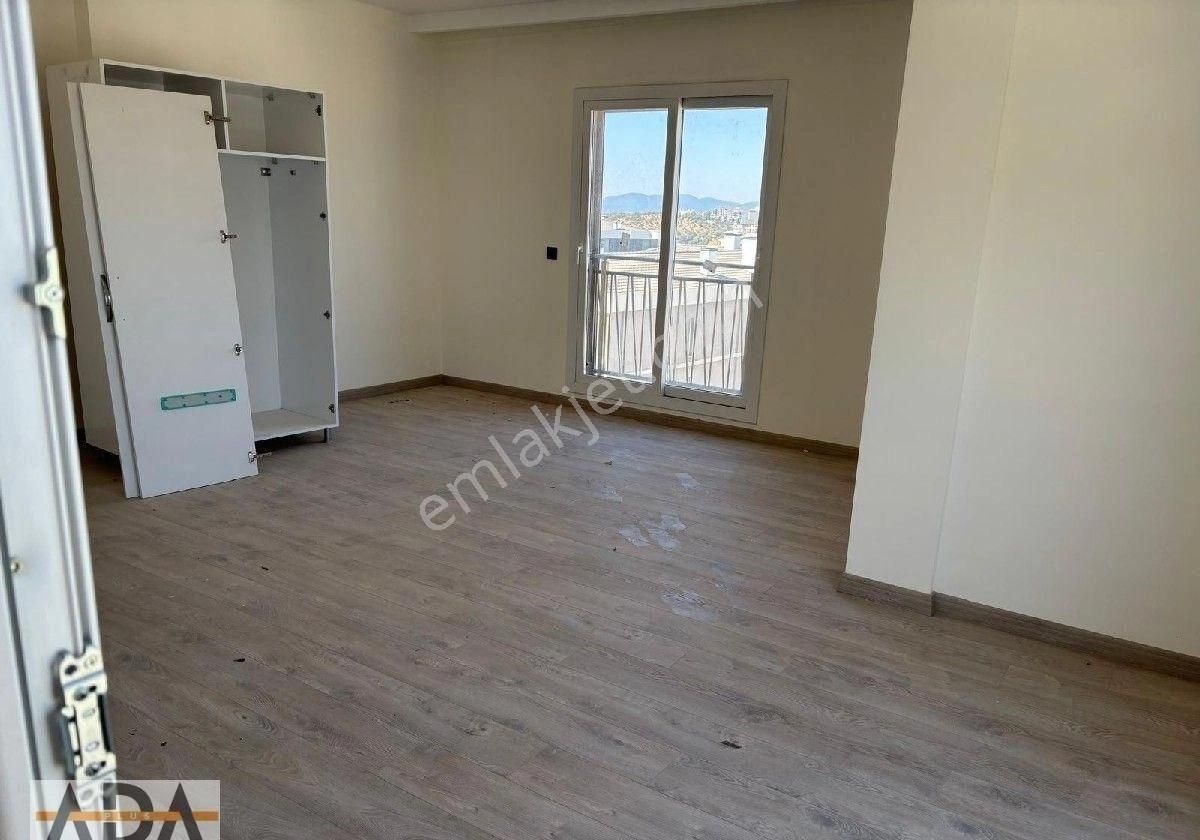 Kuşadası Değirmendere Bölgesinde 3+1 Yerden Isıtmalı Daire - Görsel 3