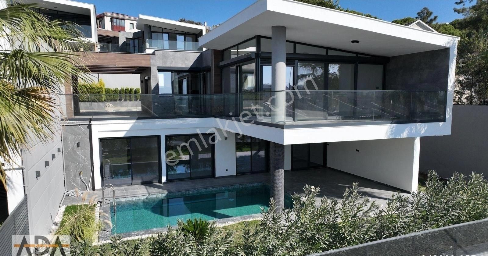 Kusadası Marinada Sıfır Mustakil Özel Havuzlu Villalar - Görsel 8