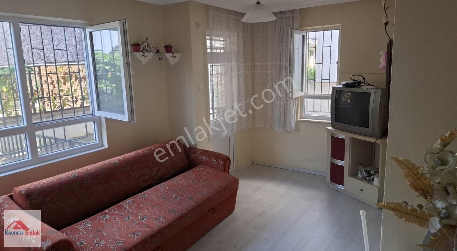 Düzce Akçakoca'da Denize 200m Satılık 2+1 Bahçe Katı Daire - Görsel 2