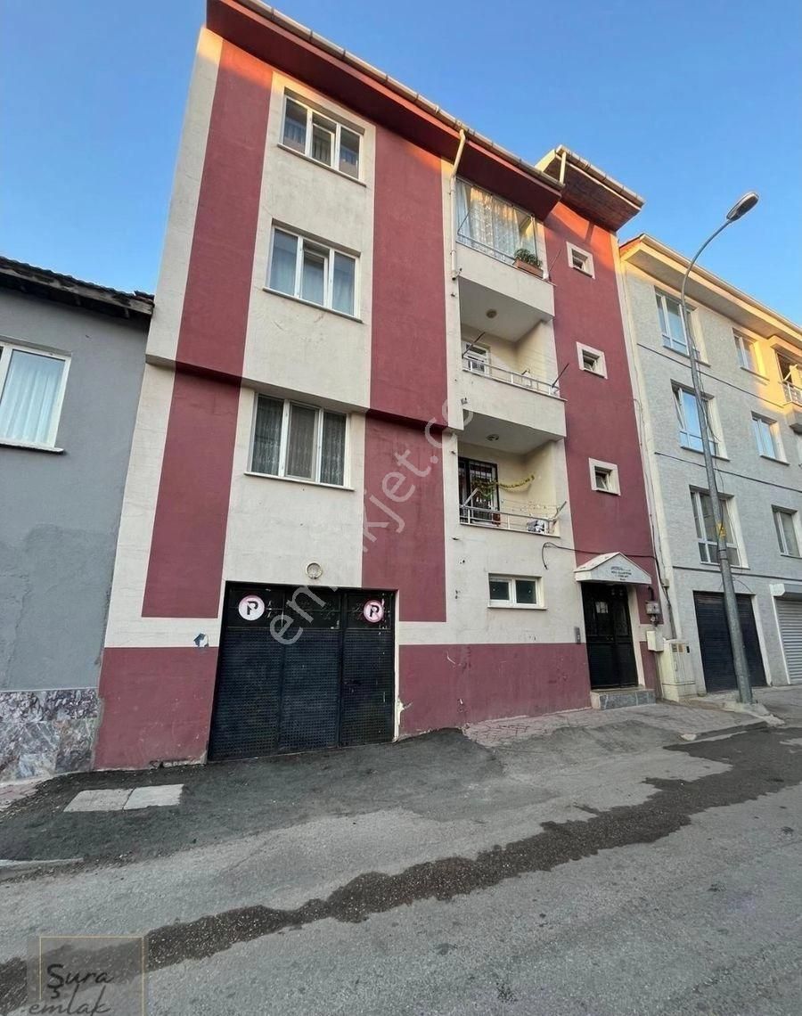 Emek Mahallesi Satılık 3+1 Ara Kat Daire