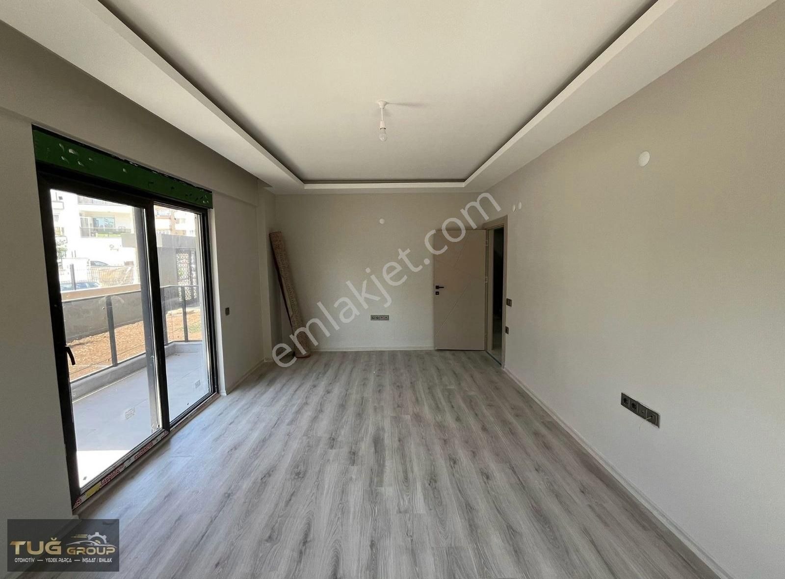 Kızıltoprak Mah.de Ebeveyn Banyolu Lüks 3+1 Yüksek Giriş