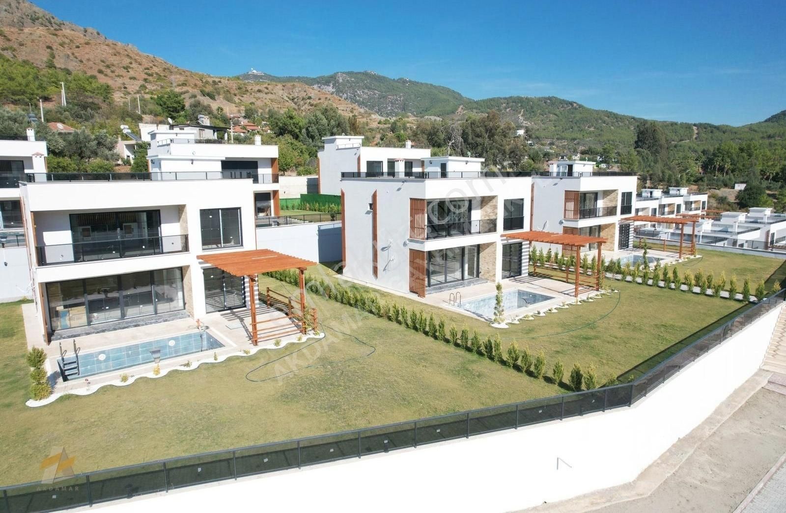 Dalaman Da Bulunan 4+1 Doğa Manzaralı Lüks Villamız Satılıktır - Görsel 3