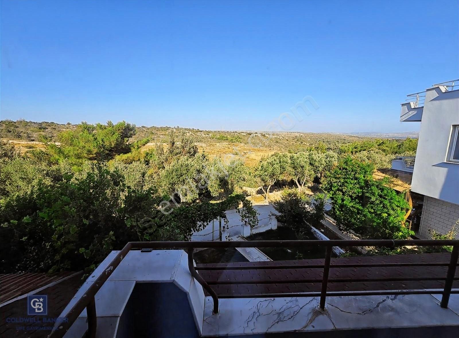 Çeşme Çiftlik Doruk Sitesinde Satılık Trıpleks 4+1 Villa - Görsel 15