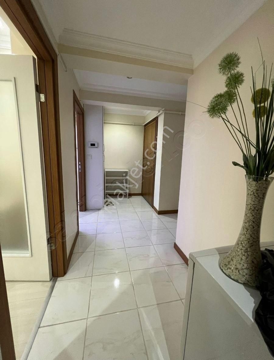 Metrobüse Yüreme Mesafesinde - Görsel 4