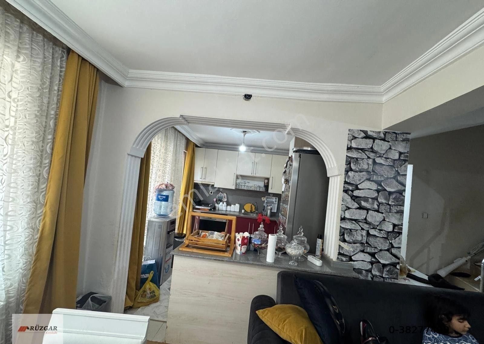 Burhaniye Öğretmenlerde 125 M2 Isı Pompalı 4+1 Tripleks Villa