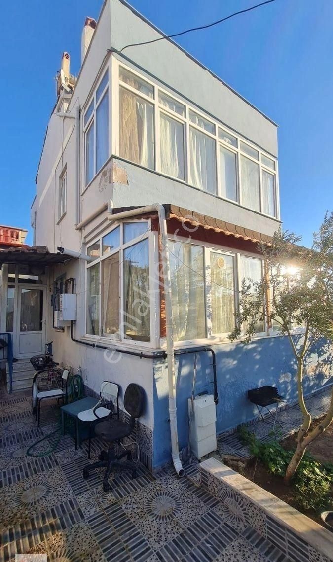 Burhaniye Öğretmenlerde 4+1 Tripleks Villa