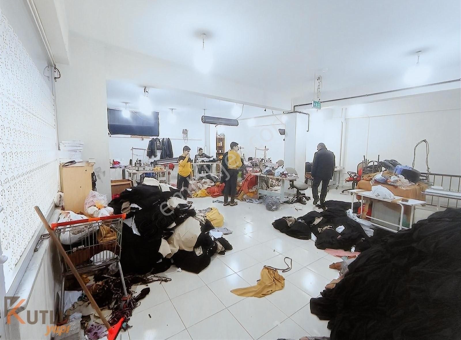 Esenyurt Satılık Dükkan 2 Katlı 220m2 - Görsel 6