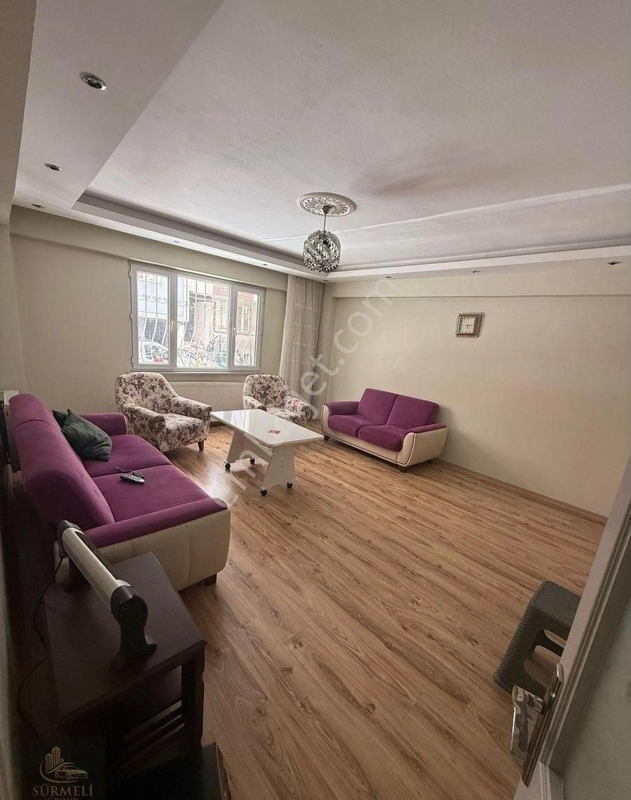 Kıraç Papatya Caddesinde Eşyalı Kiralık Geniş 3+1 Daire