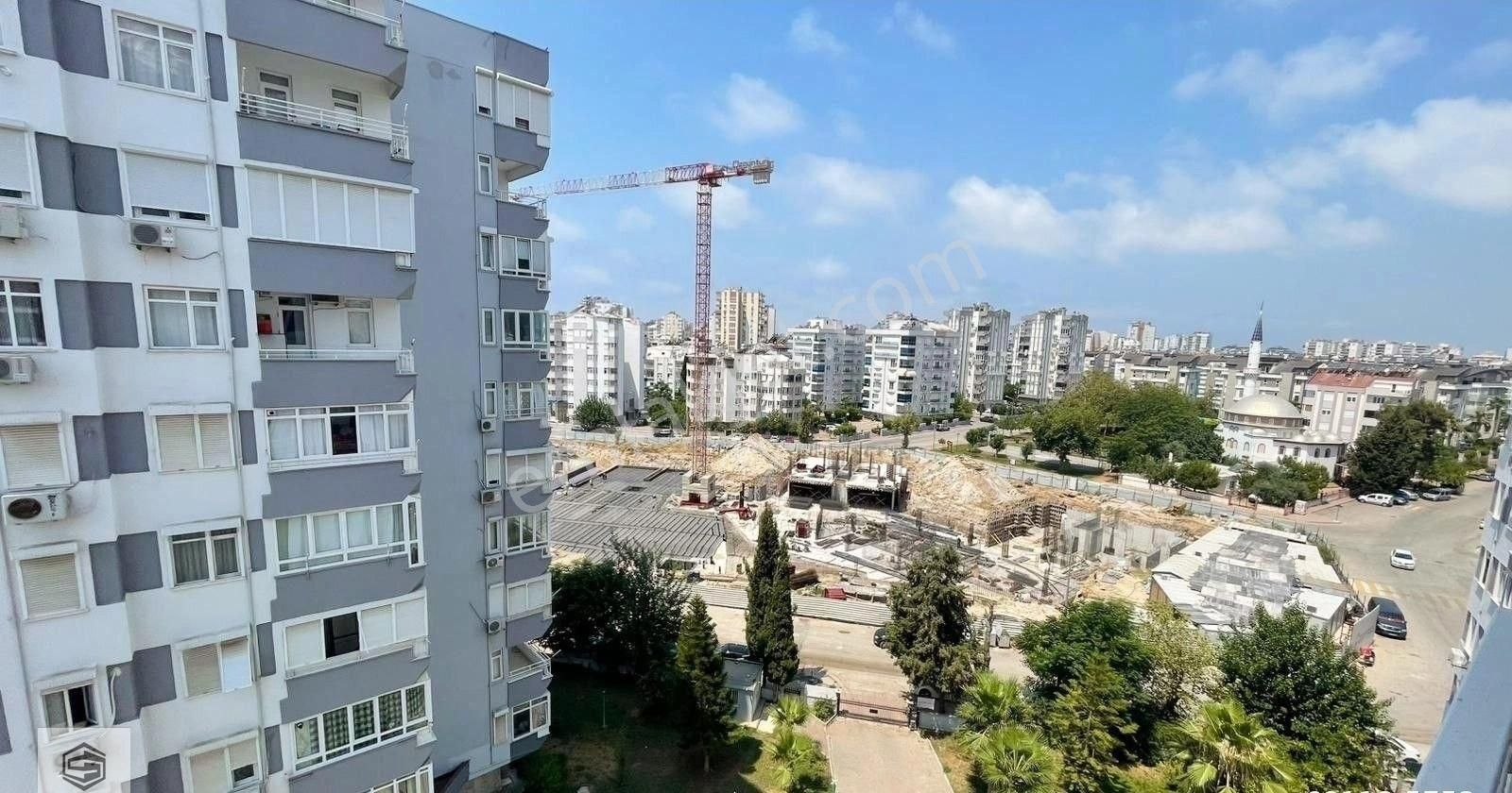 Lara Çağlayan'da Yavuzhan Sitesinde 3+1 Daire
