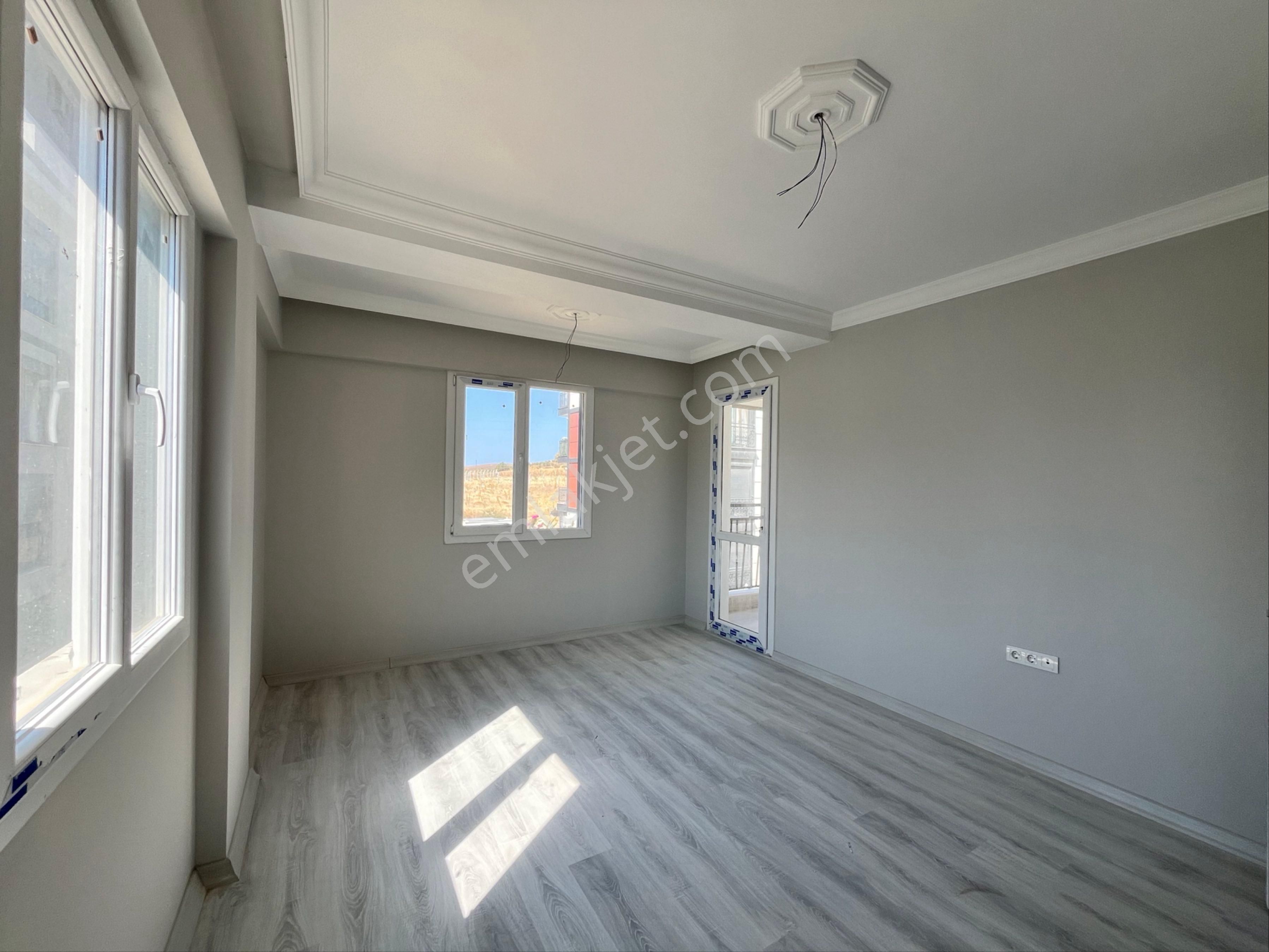 Seferihisar Camikebir Mahallesinde Yatırıma Uygun Satılık Komple Bina - Görsel 19