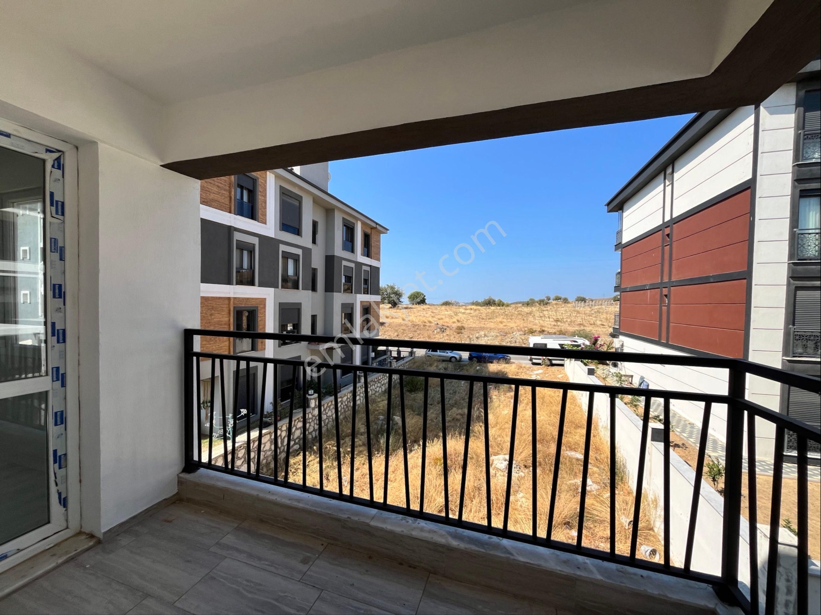 Seferihisar Camikebir Mahallesinde Yatırıma Uygun Satılık Komple Bina - Görsel 17