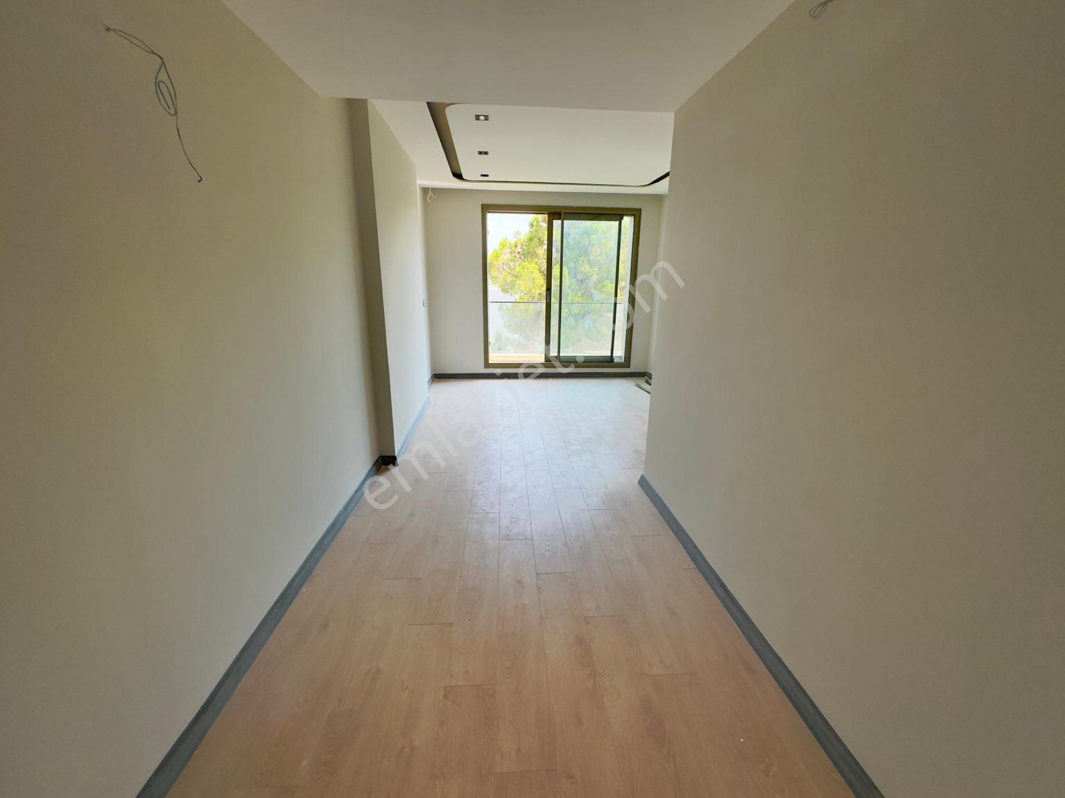 Kadınlar Denizinde Lüks Geniş Denize Yakın Satılık Villa - Görsel 29