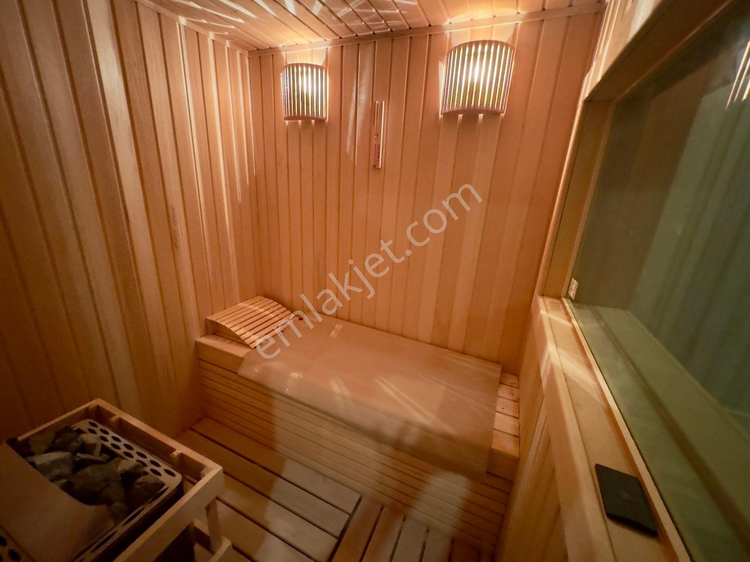 Kadınlar Denizinde Lüks Geniş Denize Yakın Satılık Villa - Görsel 21