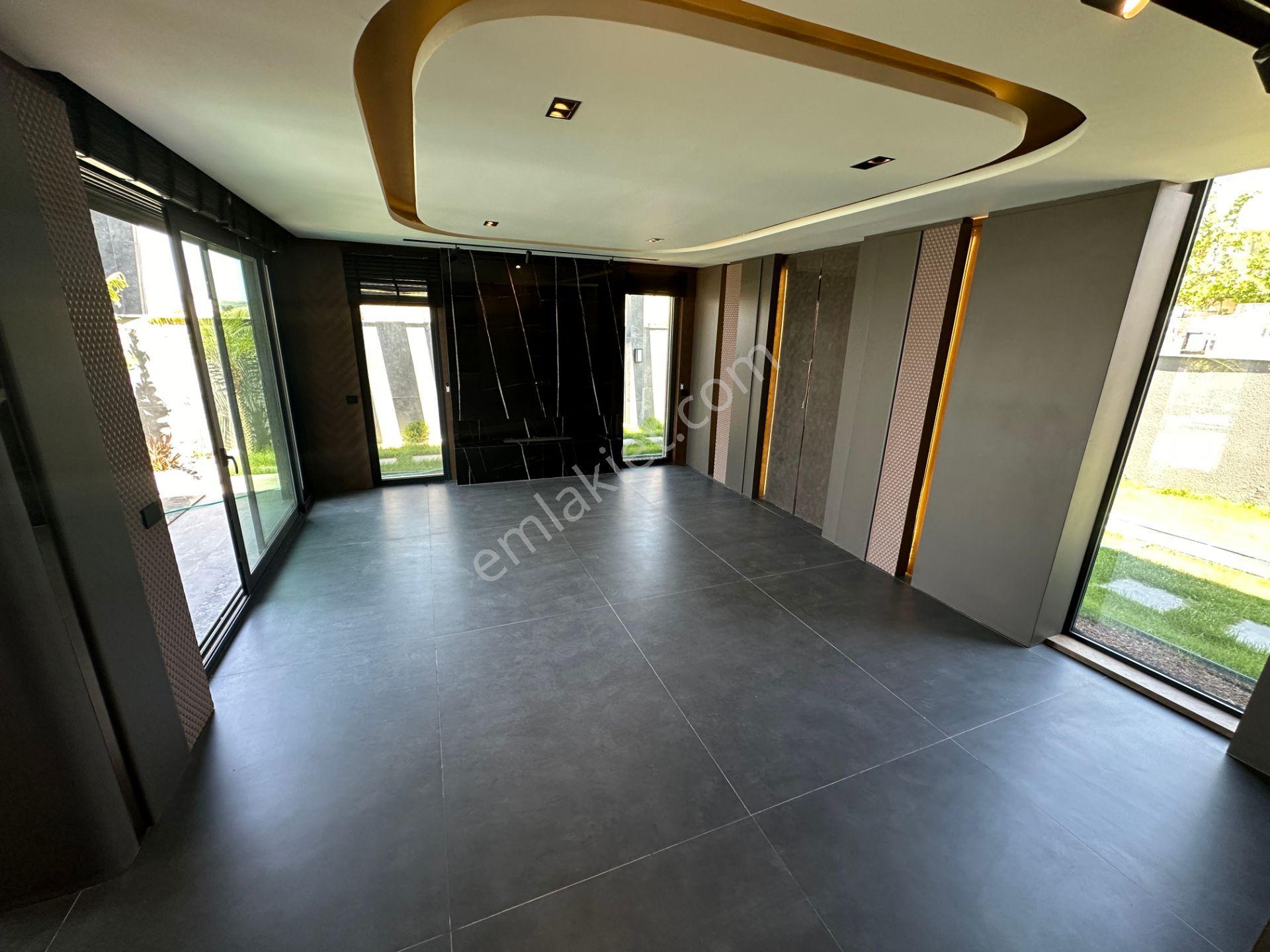 Kuşadasında Satılık Avangarte Özel Tasarım Müstakil Villa - Görsel 5