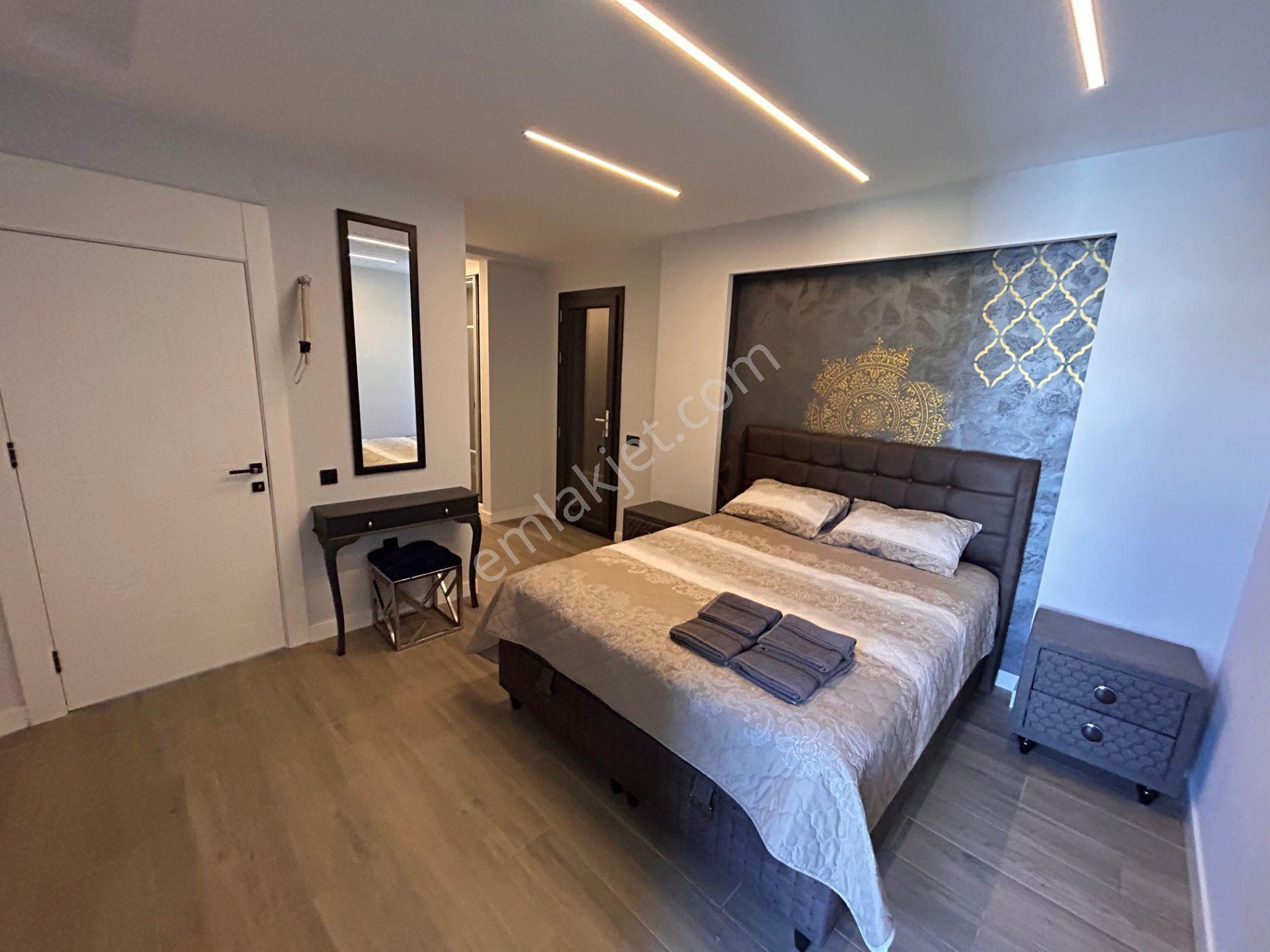 Kuşadası Merkezde Doğalgazlı 4+1 Müstakil Villa - Görsel 16