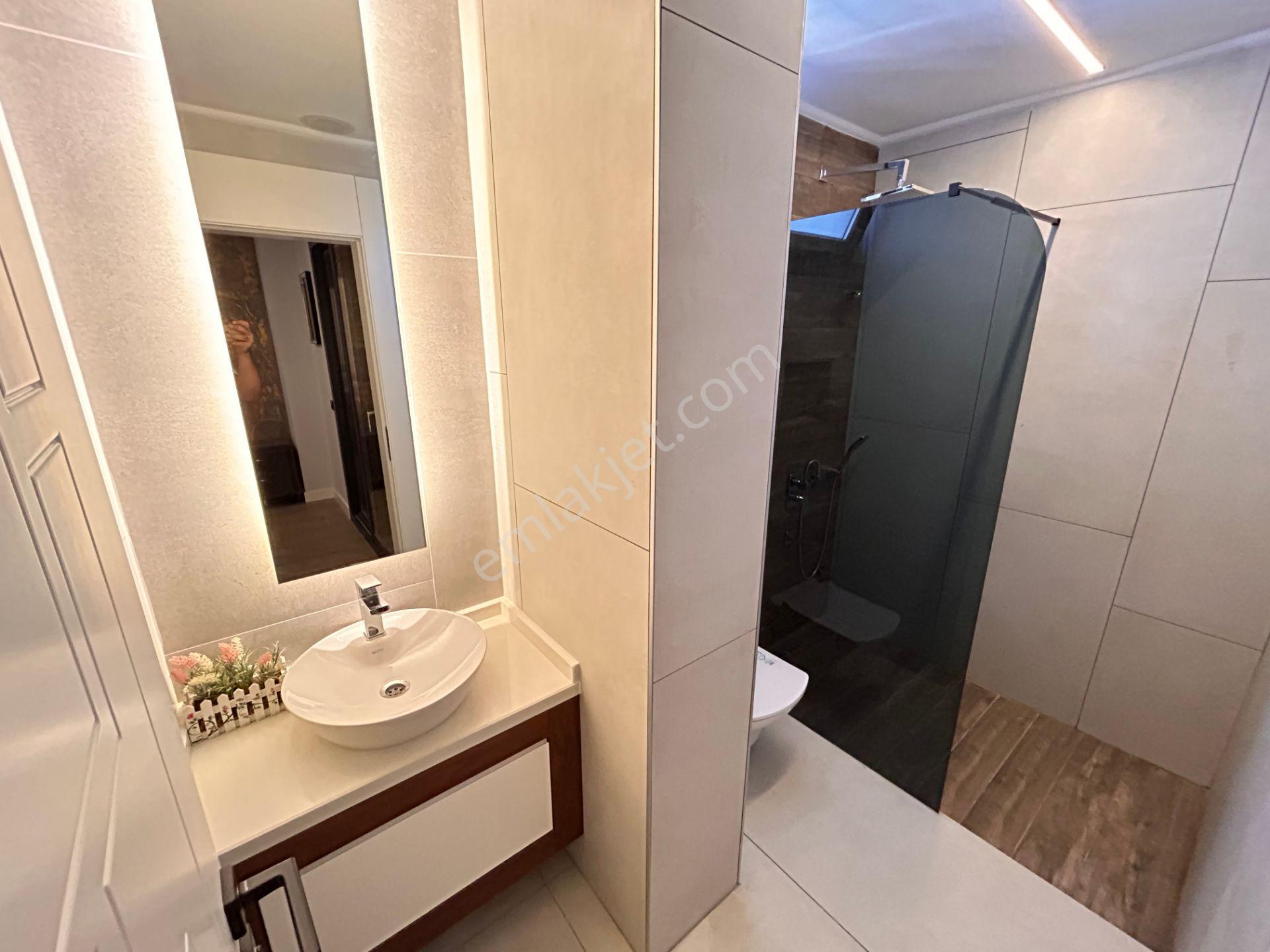 Kuşadası Merkezde Doğalgazlı 4+1 Müstakil Villa - Görsel 21