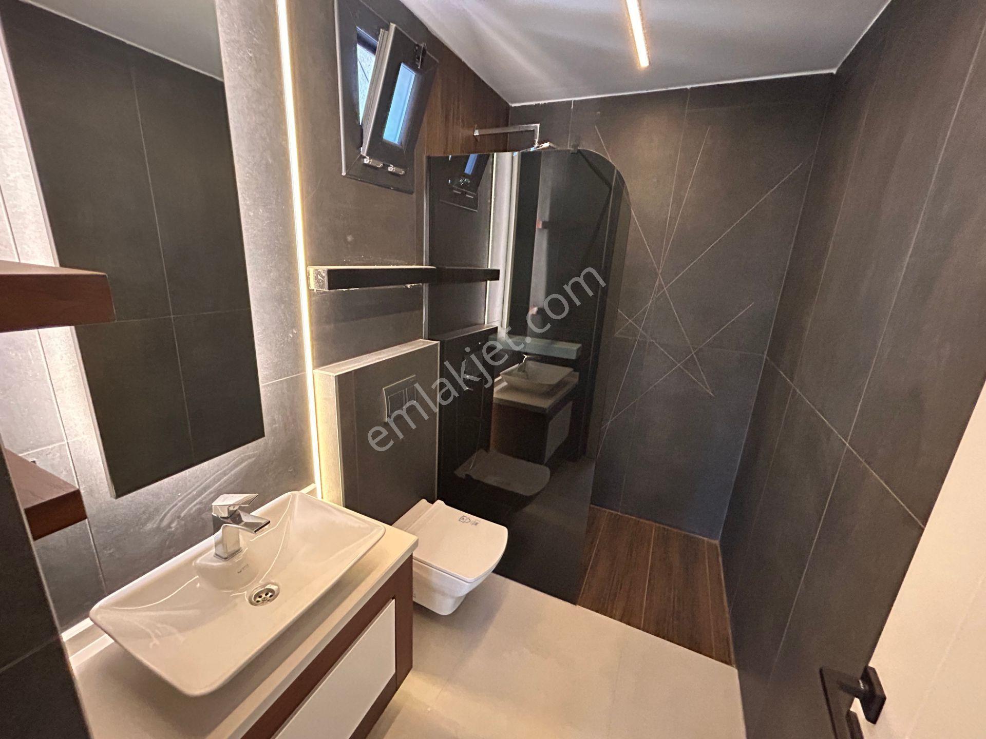 Kuşadası Merkezde Doğalgazlı 4+1 Müstakil Villa - Görsel 34