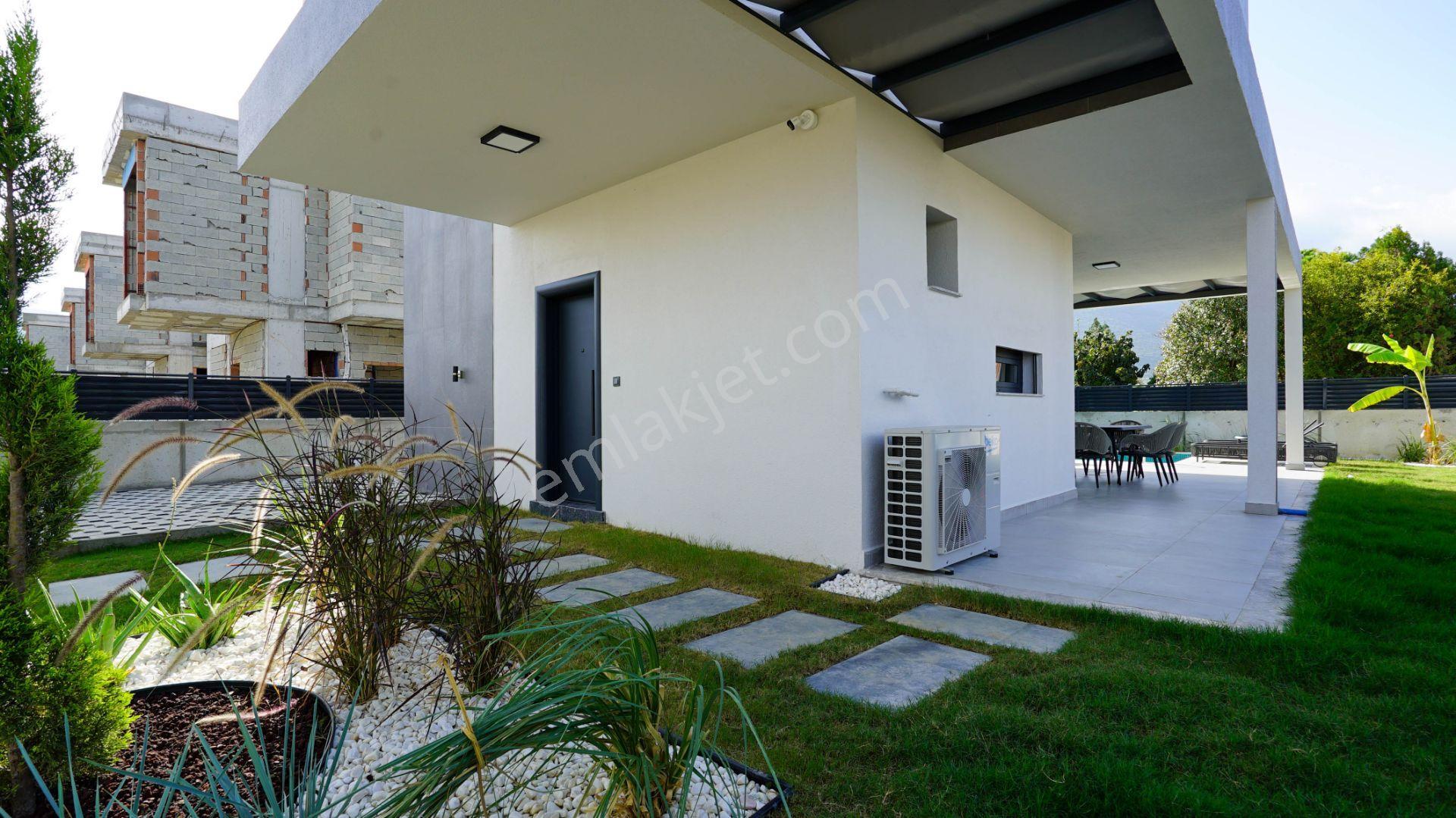 Kuşadası Güzelçamlıda Lüks Müstakil Satılık Villa - Görsel 4