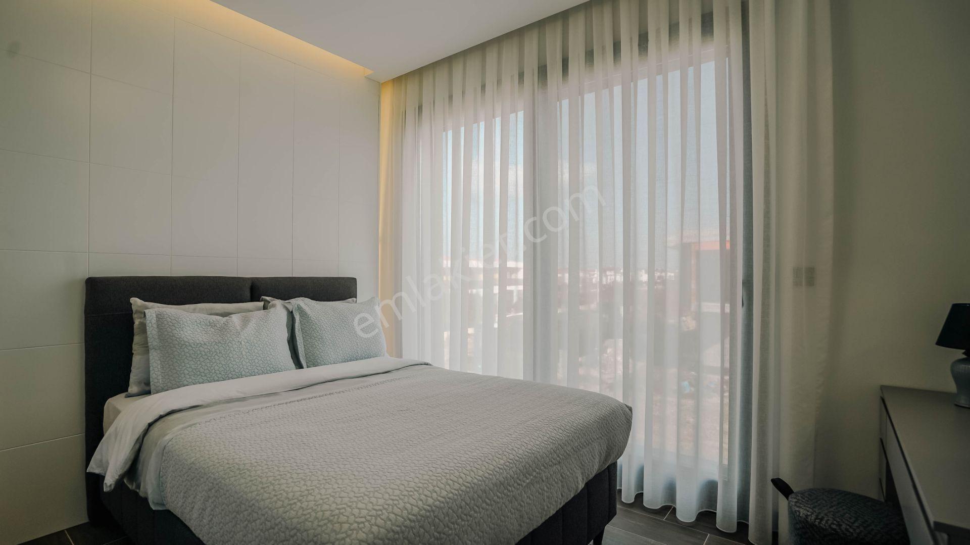 Kuşadası Güzelçamlıda Lüks Müstakil Satılık Villa - Görsel 25