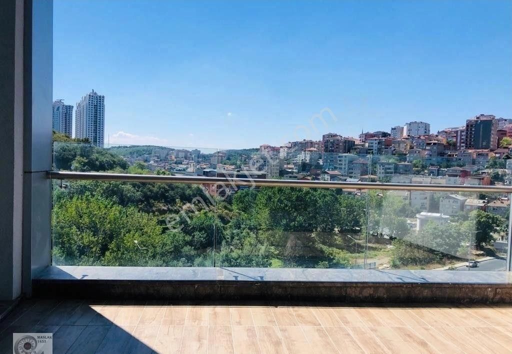 Maslak 1453 Sitesinde A. Mutfak Kiralık Daire