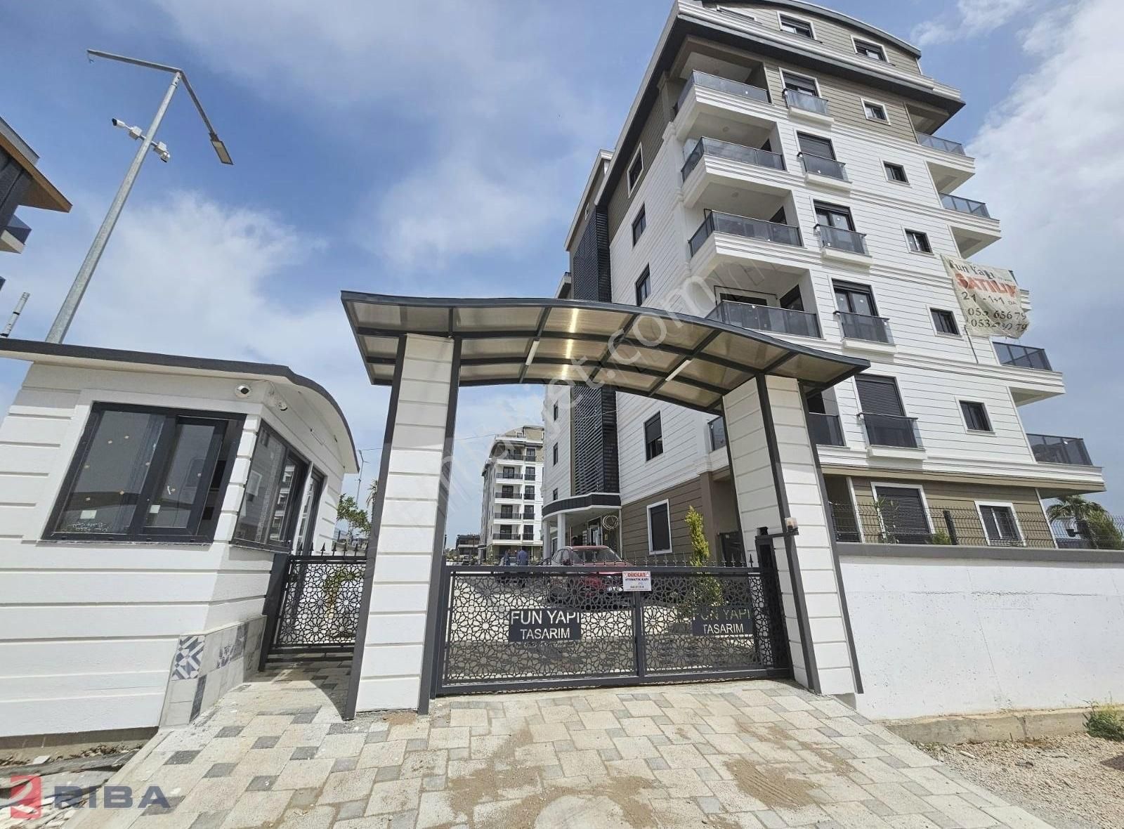 Sibel Oskanbaş`tan Havuzlu, Spor Salonlu Lüks Sitede 3+1