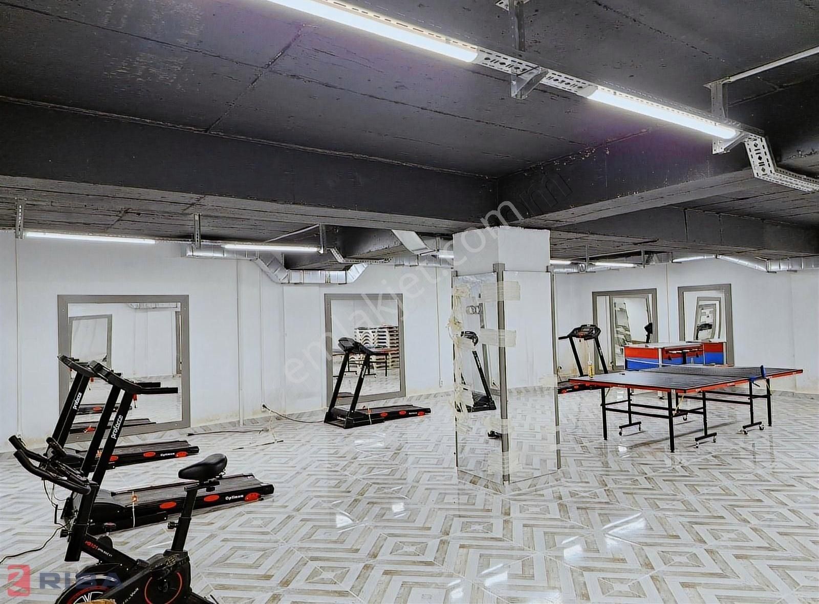 Sibel Oskanbaş`tan Havuzlu, Spor Salonlu Lüks Sitede 3+1 - Görsel 15