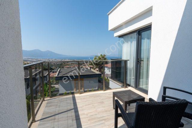 Kuşadası Soğucak'ta Müstakil Özel Havuzlu Eşyalı Villa-aidat Yok - Görsel 29