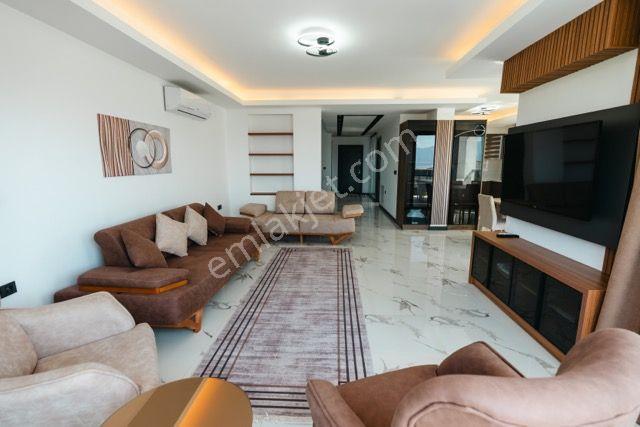 Kuşadası Soğucak'ta Müstakil Özel Havuzlu Eşyalı Villa-aidat Yok - Görsel 14